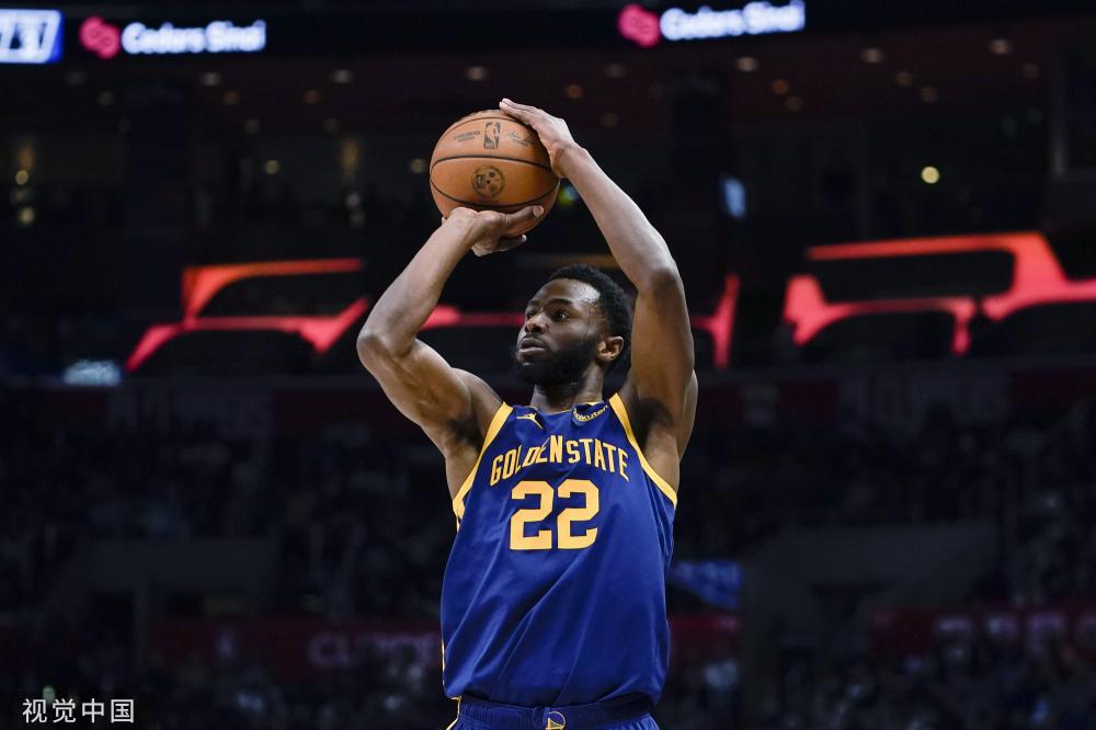 争日趋白热 争日趋白热