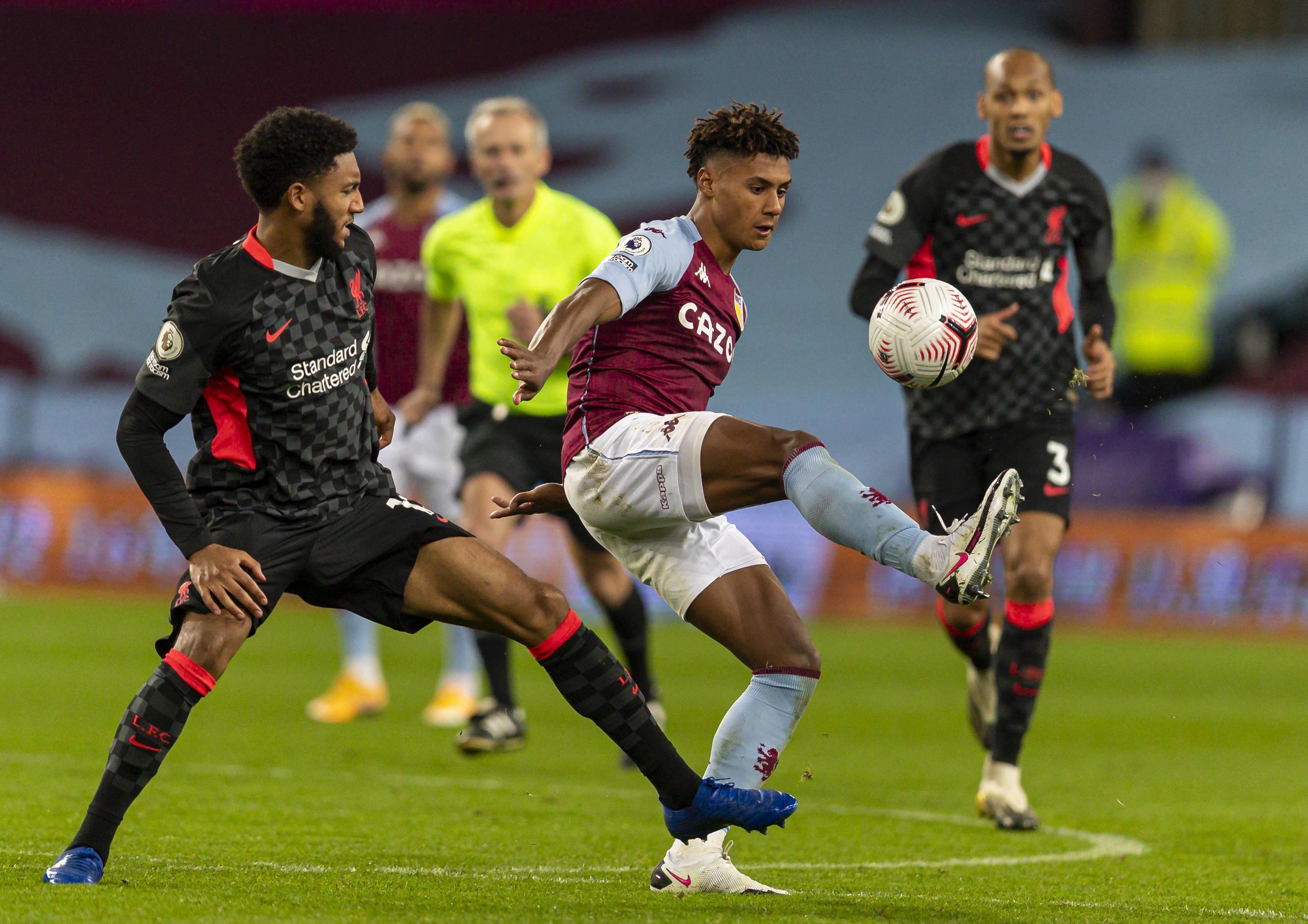 [乒乓球]挽救赛点 梁靖崑险胜王楚钦.